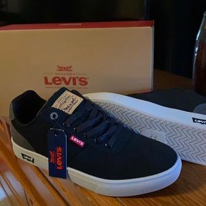 Men’s size 9.5 brand new never worn.